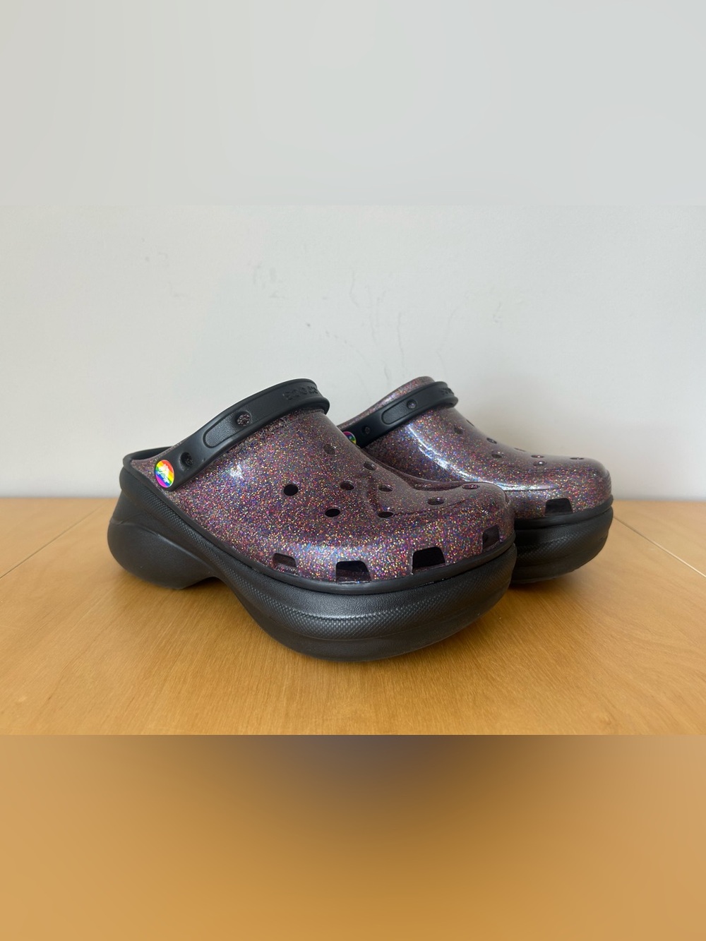 NWOT CROCS Classic Bae Glitter Platform Sz 9